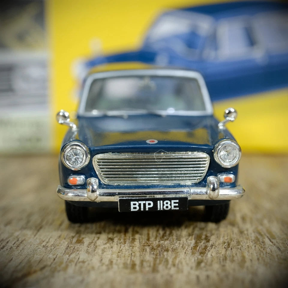 Lledo Vanguards Morris 1300, Estate/Traveller, Trafalgar Blue, Boxed
