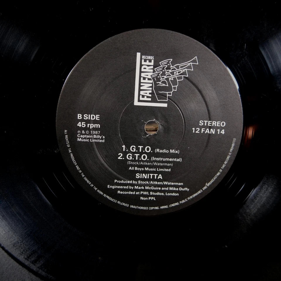 Record 12" Single x2, Sinitta, GTO/So Macho