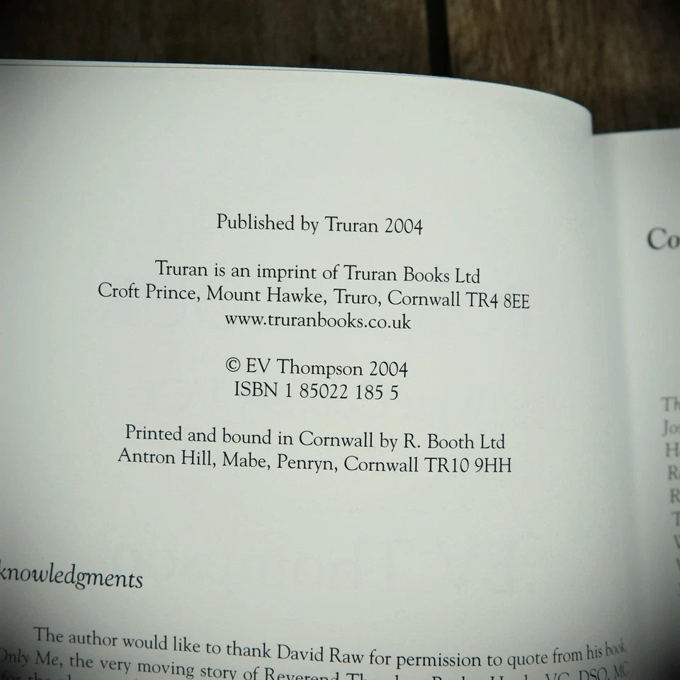 For Valour: West Country VCs, EV Thompson, Softcover, Devon/Cornwall Military