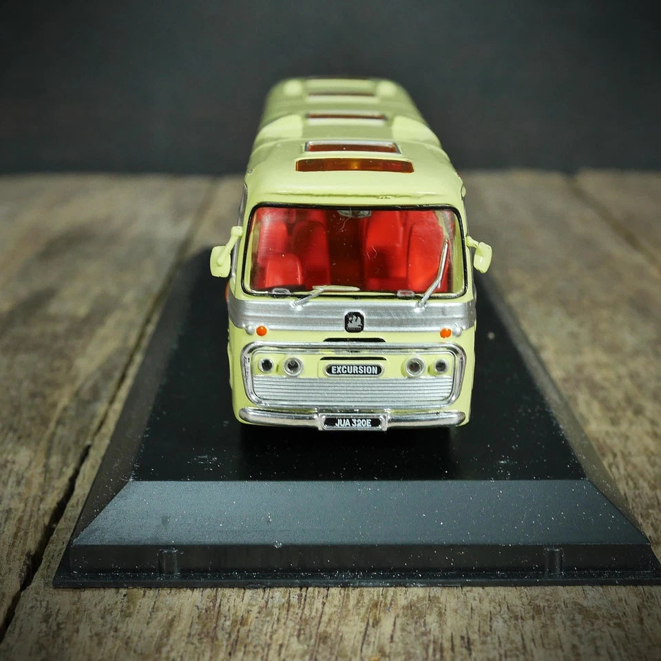 Atlas Classic Coaches, Bedford Val, Wallace Arnold, Boxed