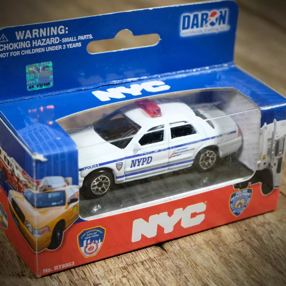 Ford Crown Victoria NYPD New York Police Car, Daron/Realtoy