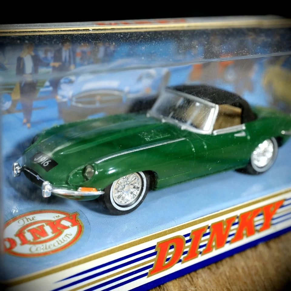 Matchbox Dinky Series Jaguar E-Type Cabrio, Green, Boxed