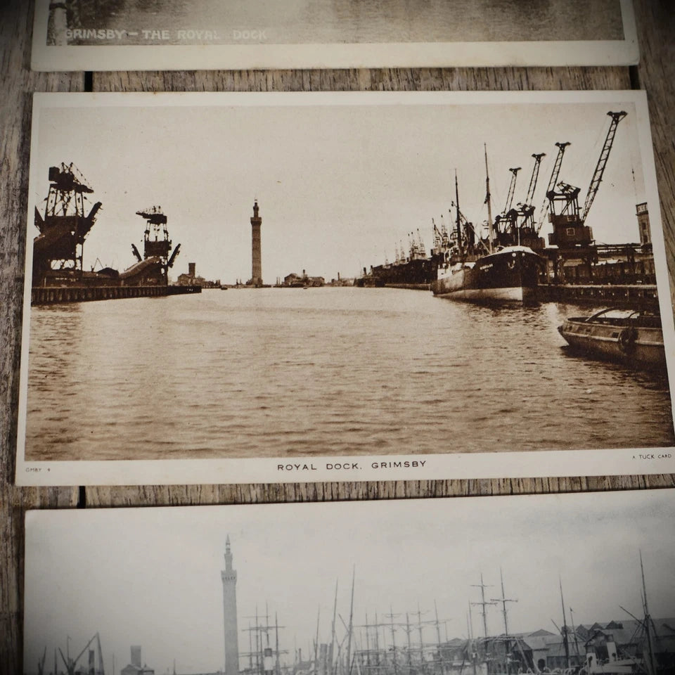 Postcard, x3 Grimsby Docks, Shipping/Fishing Trawlers, Printed