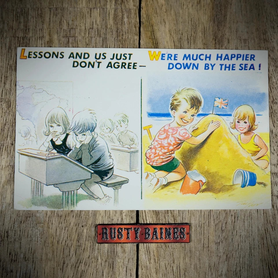 Postcard, Comic/Humour, Bamforth, Kids on British Holiday Sandcastles