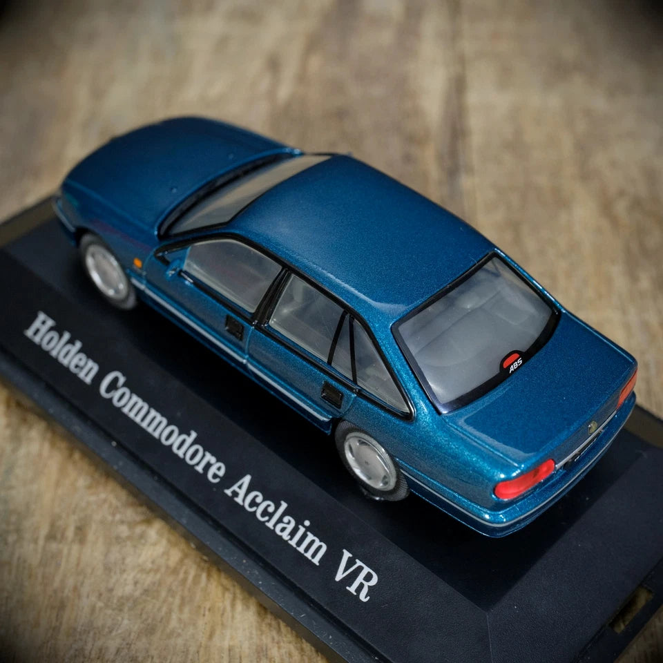 Paradise Garage, Australian Holden Commodore Acclaim VR, Green/Kira Aqua, 1/43