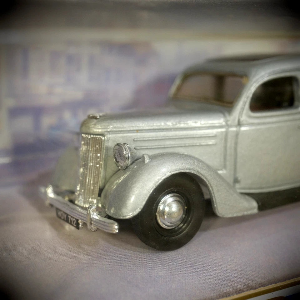 Matchbox Dinky Series 1/43 V8 Ford Pilot in Silver, Boxed