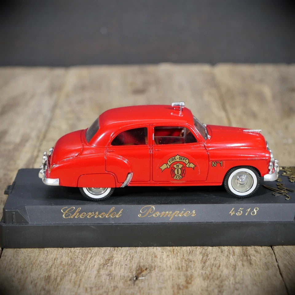 Solido Chevy Chevrolet Pompier Fire Department Car 1950's, Cased