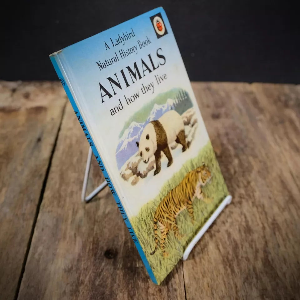 Vintage Ladybird Book, Animals and How They Live, Laminated, 2'6 Issue