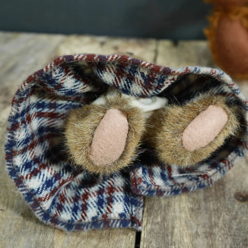 Collector Bears, Russ Handmade Vintage Edition Lindsey & Unbranded Jointed