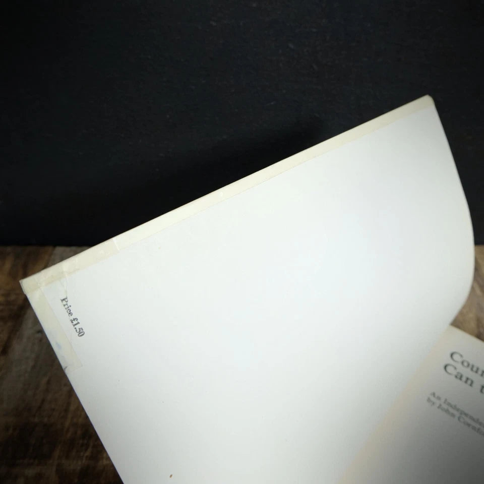 Country Houses in Britain - Can They Survive? John Cornforth, 1974 Softcover