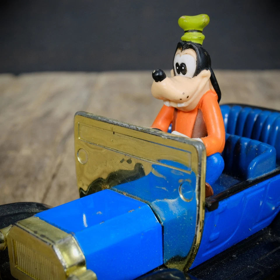 Vintage Walt Disney Plastic Goofy Vintage Classic Car, Pull-Back Drive
