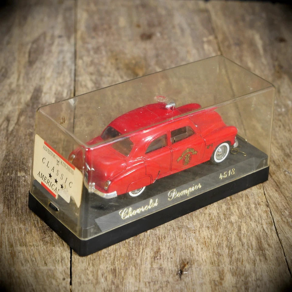 Solido Chevy Chevrolet Pompier Fire Department Car 1950's, Cased