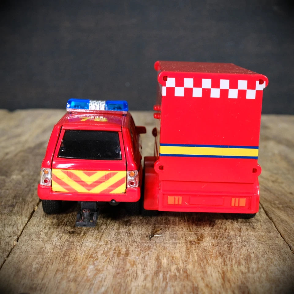 Unbranded Range Rover L322 Fire & Rescue Vehicle and Trailer, Unboxed