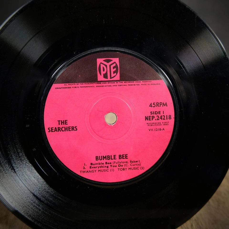 Record 7" EP, The Searchers, Bumble Bee/Everything You Do Etc.